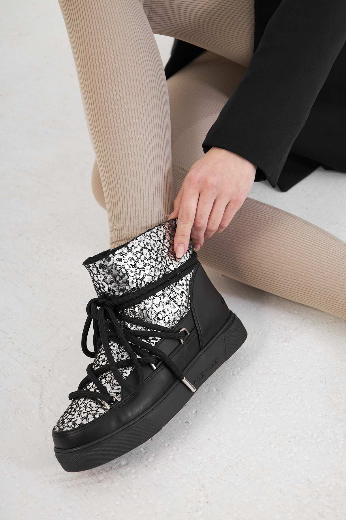 Özel Baskılı Kadın Sneaker 355090 Siyah