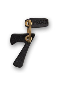 Number 7 Leather Keychain 25AN66 Black