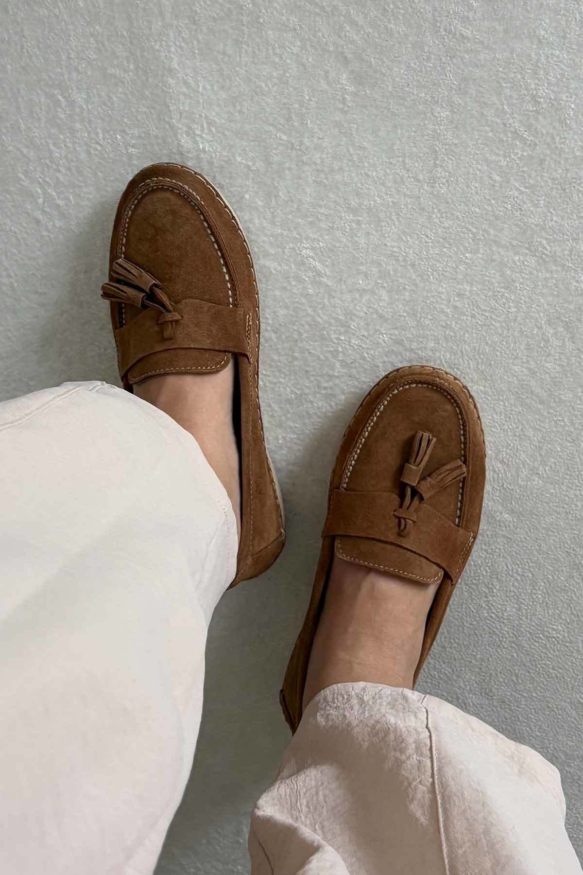 Süet Püskül Detaylı Loafer DG6106 Taba