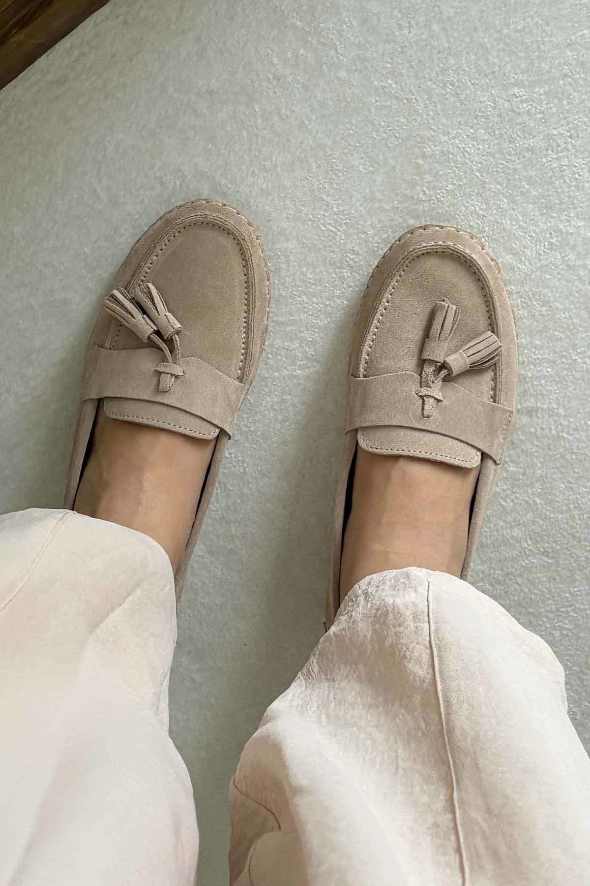 Süet Püskül Detaylı Loafer DG6106 Bej